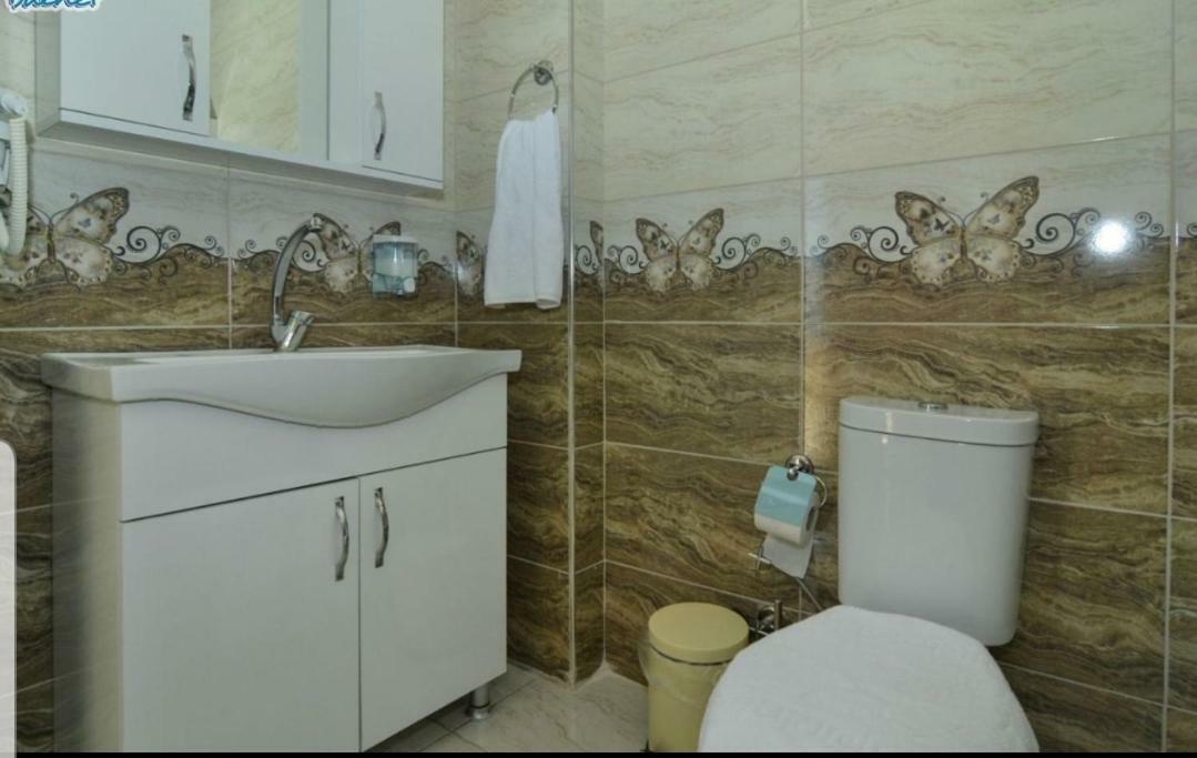 Erpey Ferah Apart Otel Burhaniye Bagian luar foto